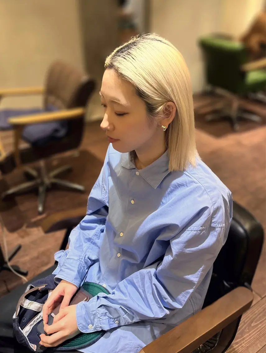 ミディアム 切りっぱなしボブ ボブ つじ なちのヘアスタイル