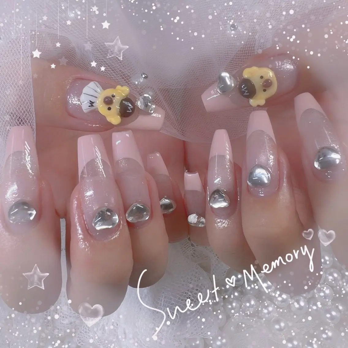 ネイル チークネイル フレンチネイル ガーリー ガラスフレンチ グラデーション ハンドネイル ハンドケア Chill Nailsalonのネイルデザイン