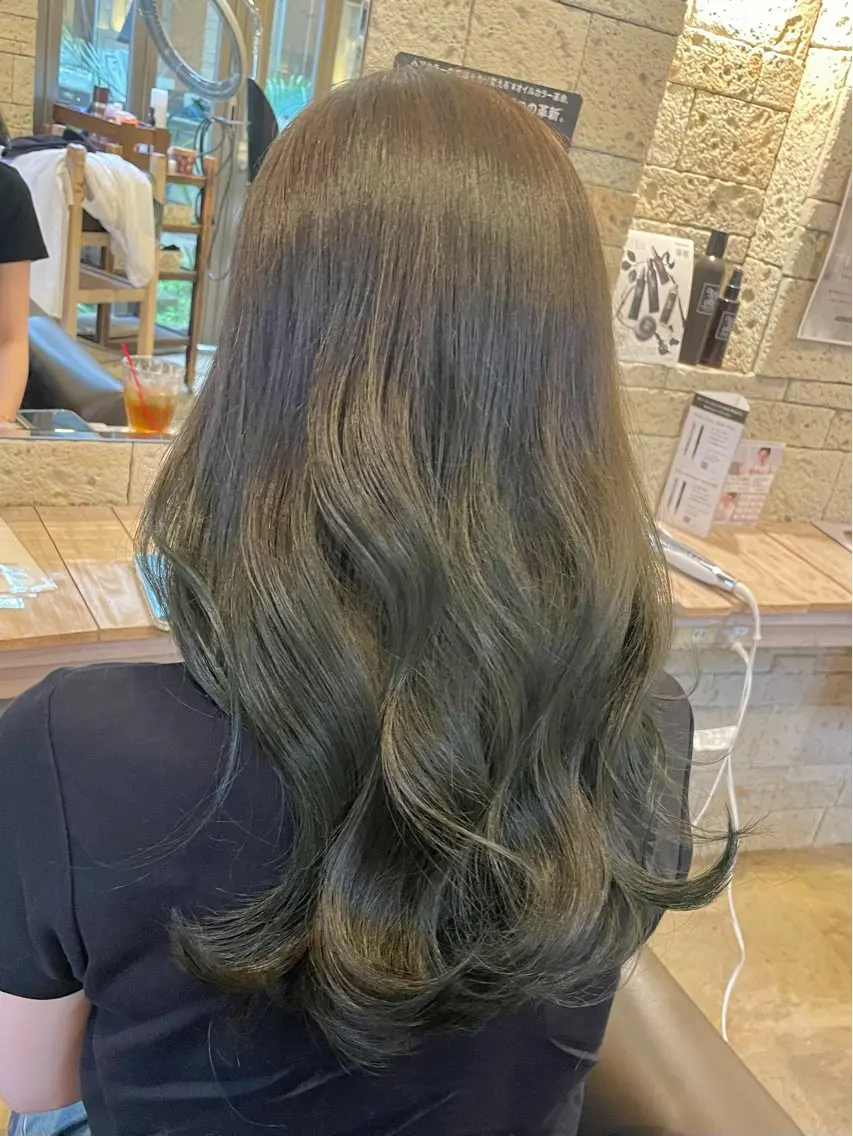 セミロング カット ヘアカラー 木村 一葵のヘアスタイル