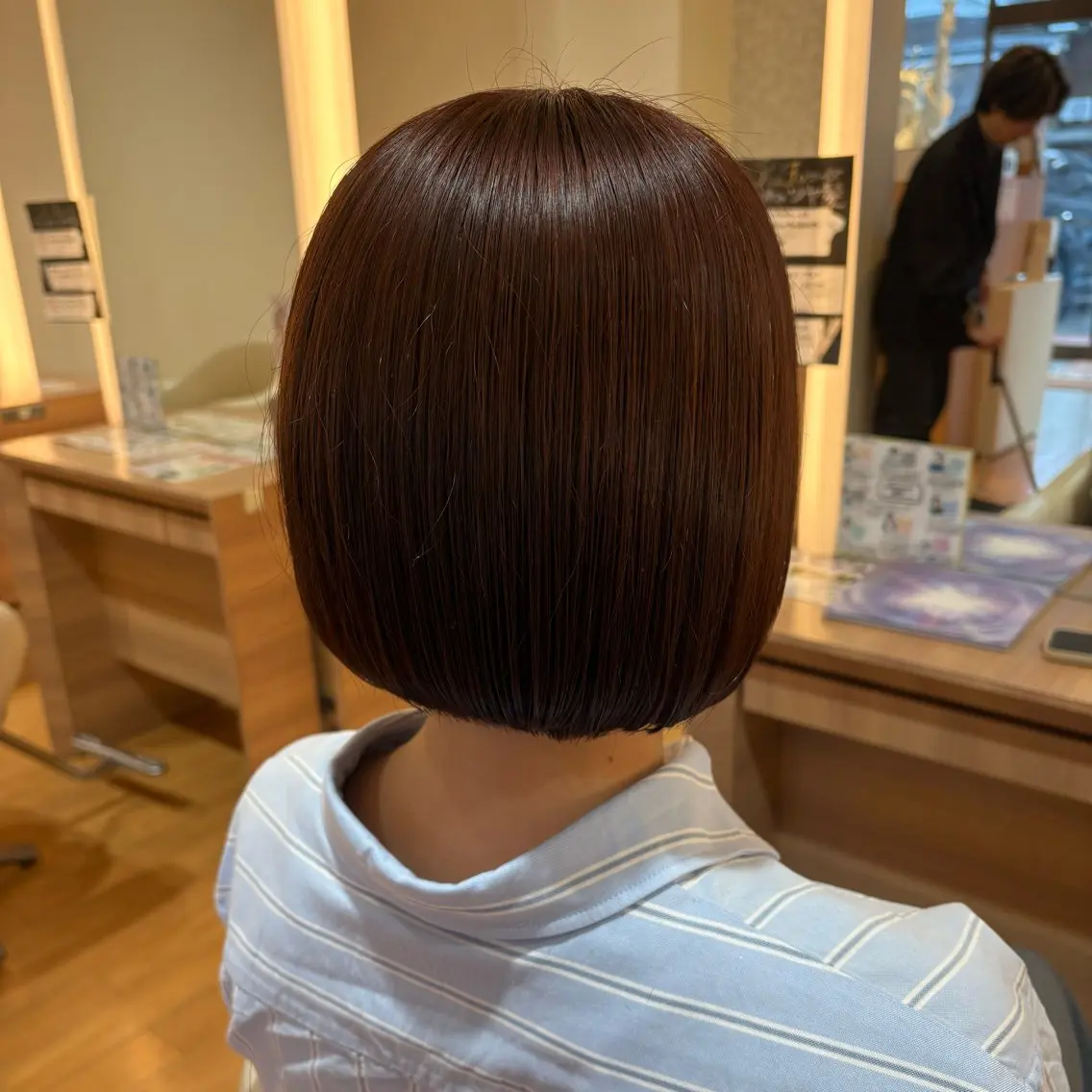 ショート カラー カット ヘアカラー トリートメント 越智 咲穂のヘアスタイル