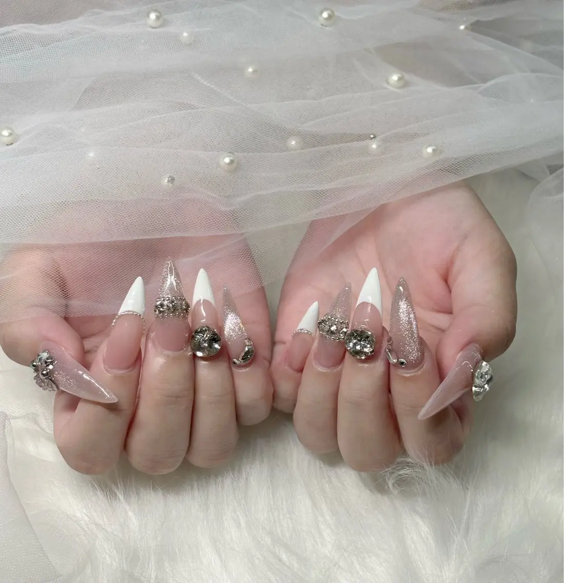 ネイル 韓国ネイル マグネットネイル 持ち込み ハンドネイル Mimi Nail_Royalのネイルデザイン