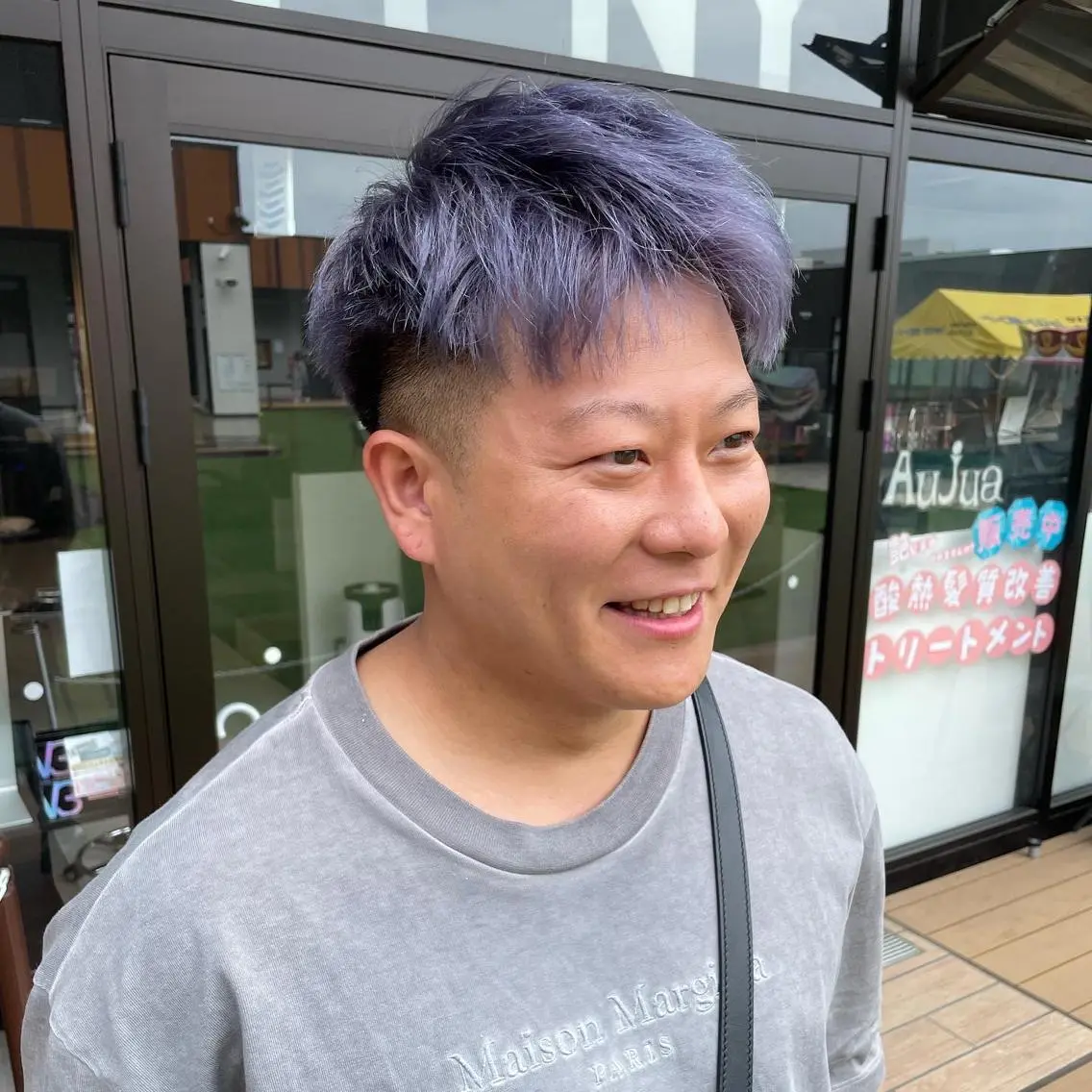 ショート カラー メンズ メンズブリーチ アッシュ ブリーチ パープルカラー メンズヘア特化 崎田 成人のヘアスタイル