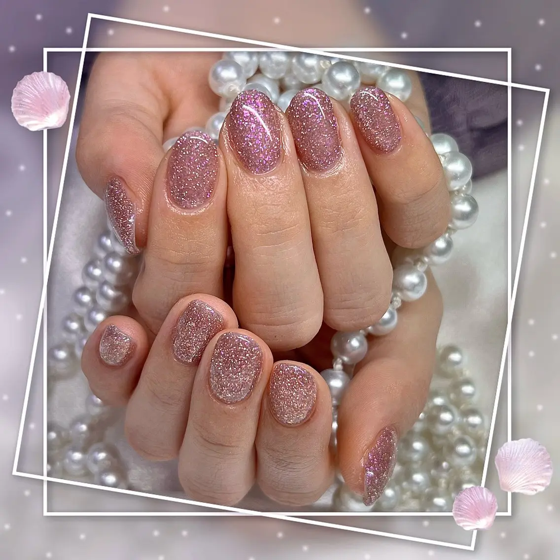 ネイル グラデーション キラキラネイル 韓国ネイル マグネットネイル ピンク ハンドネイル ハンドケア Chill Nailsalonのネイルデザイン