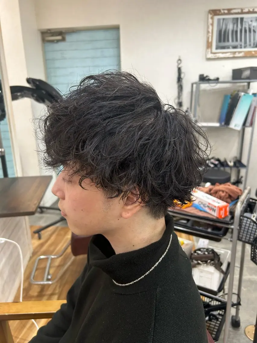ショート パーマ メンズ メンズブリーチ メンズインナーカラー メンズ韓国風 メンズメッシュ マッシュ カット パーマ メンズパーマ 髪質改善☆有馬のヘアスタイル