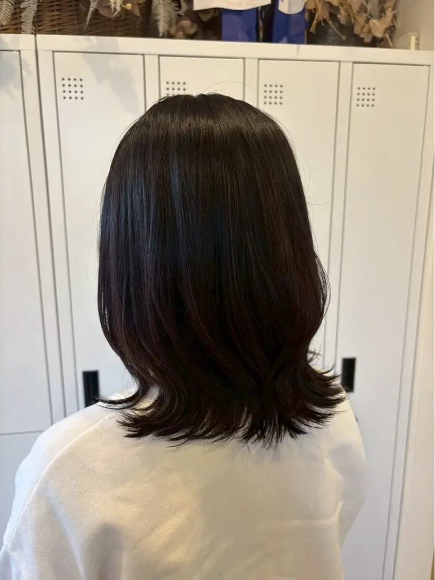 セミロング 安永識央里/大曽根/ カラーモデルのヘアスタイル