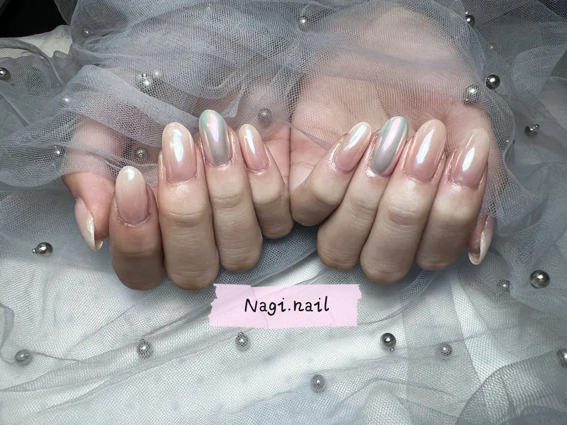 ネイル ミラーネイル 凪 ナギ💕のネイルデザイン