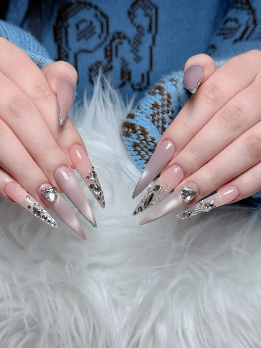 ネイル ボルドー チークネイル 長さ出し フレンチネイル ジェルネイル ハンドネイル VANI Belle Nailのネイルデザイン
