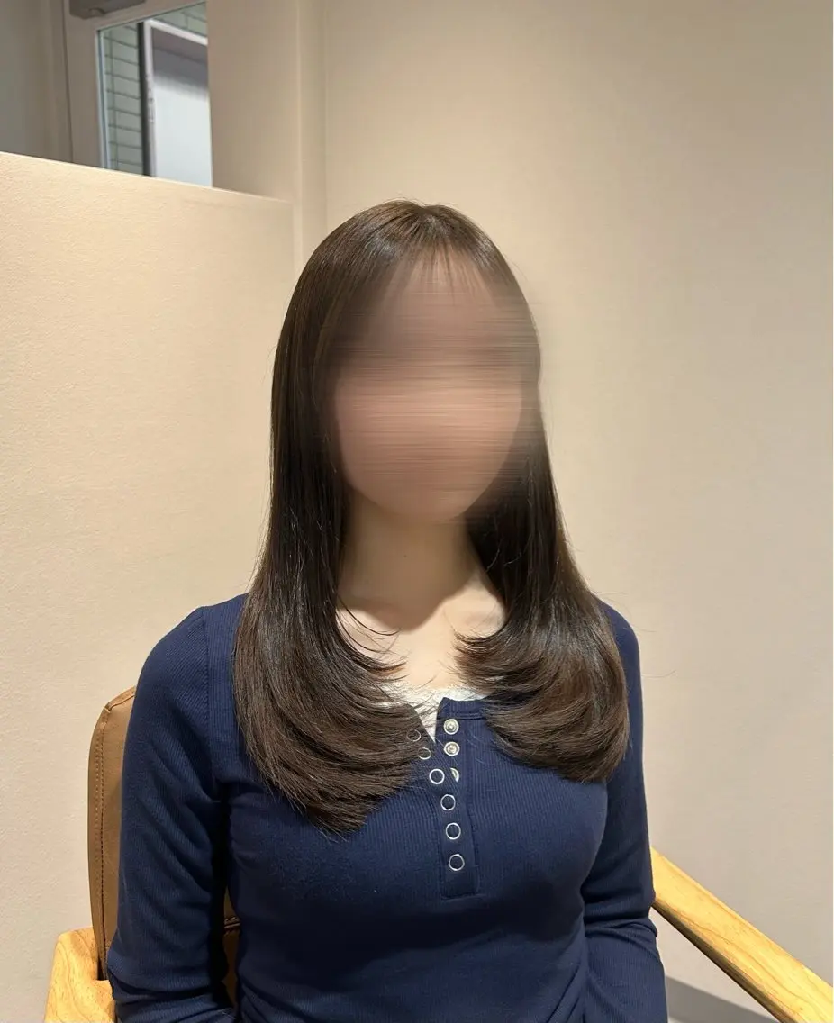 ロング くびれヘア くびれレイヤー レイヤーカット 新井 心菜のヘアスタイル