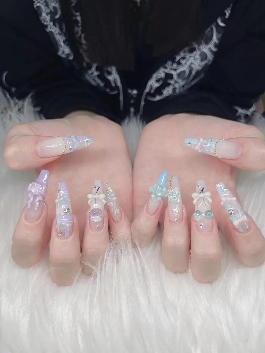 ネイル ハンドネイル Lee Nailsのネイルデザイン