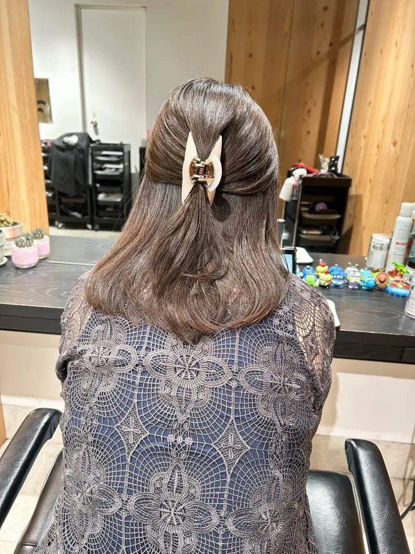 ミディアム カラー ベージュカラー ブリーチ ブリーチなしカラー オリーブベージュ カット ヘアカラー トリートメント ヘッドスパ スキバサミを使わない カット🌼唯🌼のヘアスタイル