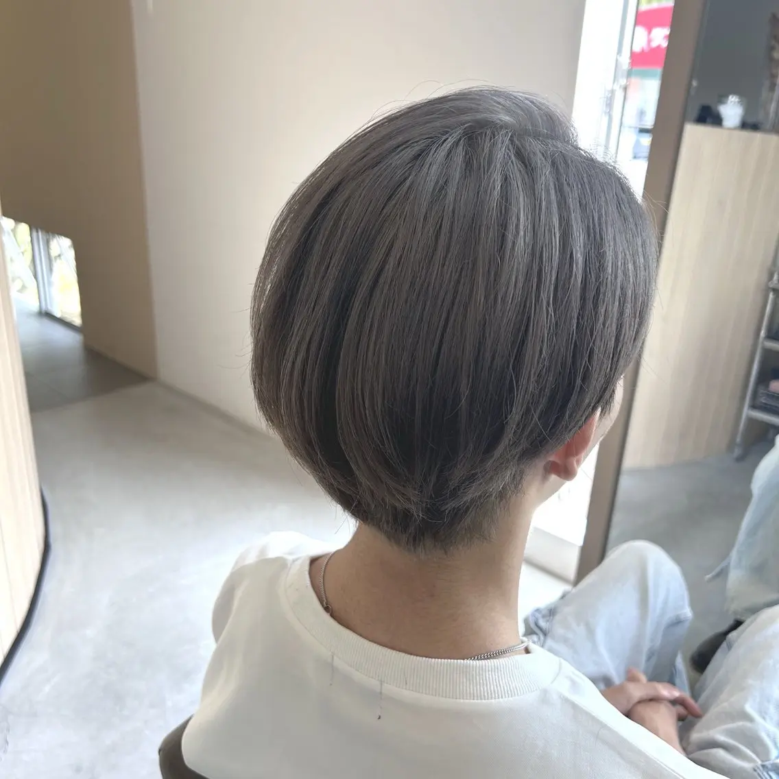 ショート ヘアカラー 綿貫 美雪のヘアスタイル