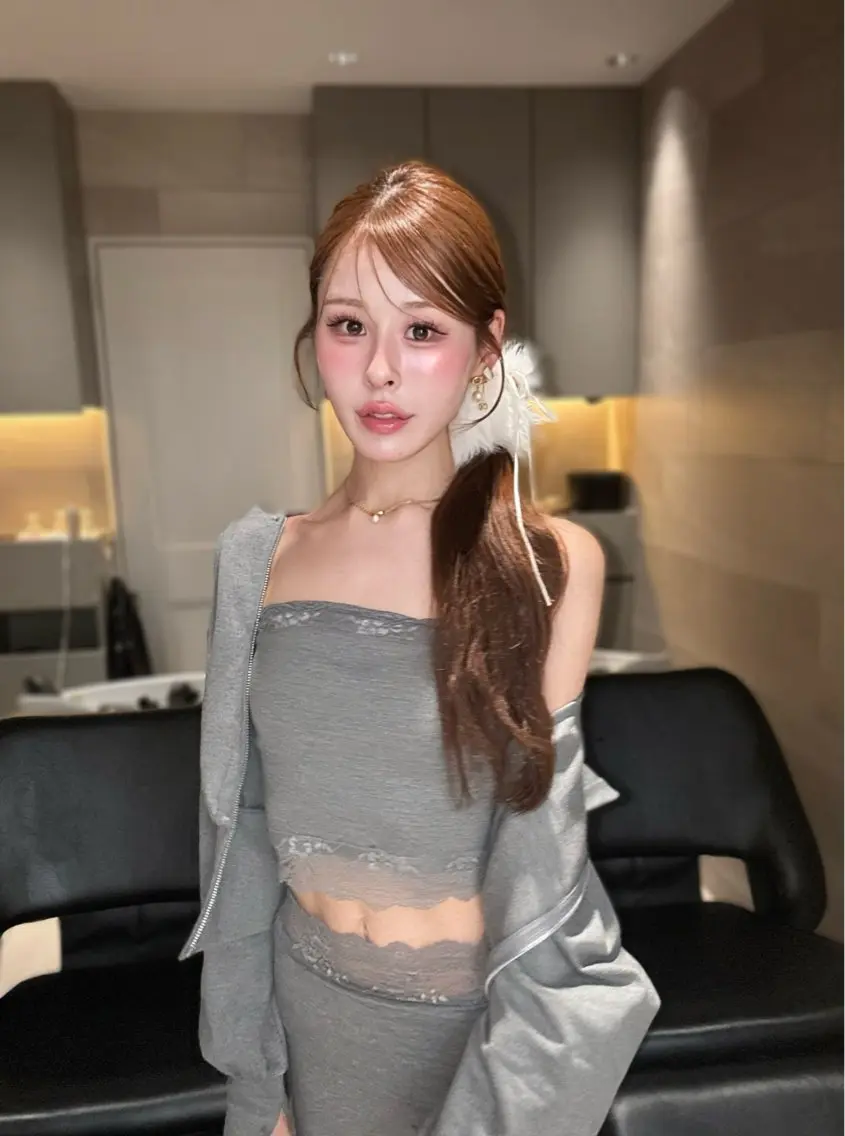 ロング カット ヘアカラー 韓国トレンド💓 阿部あんじゅのヘアスタイル