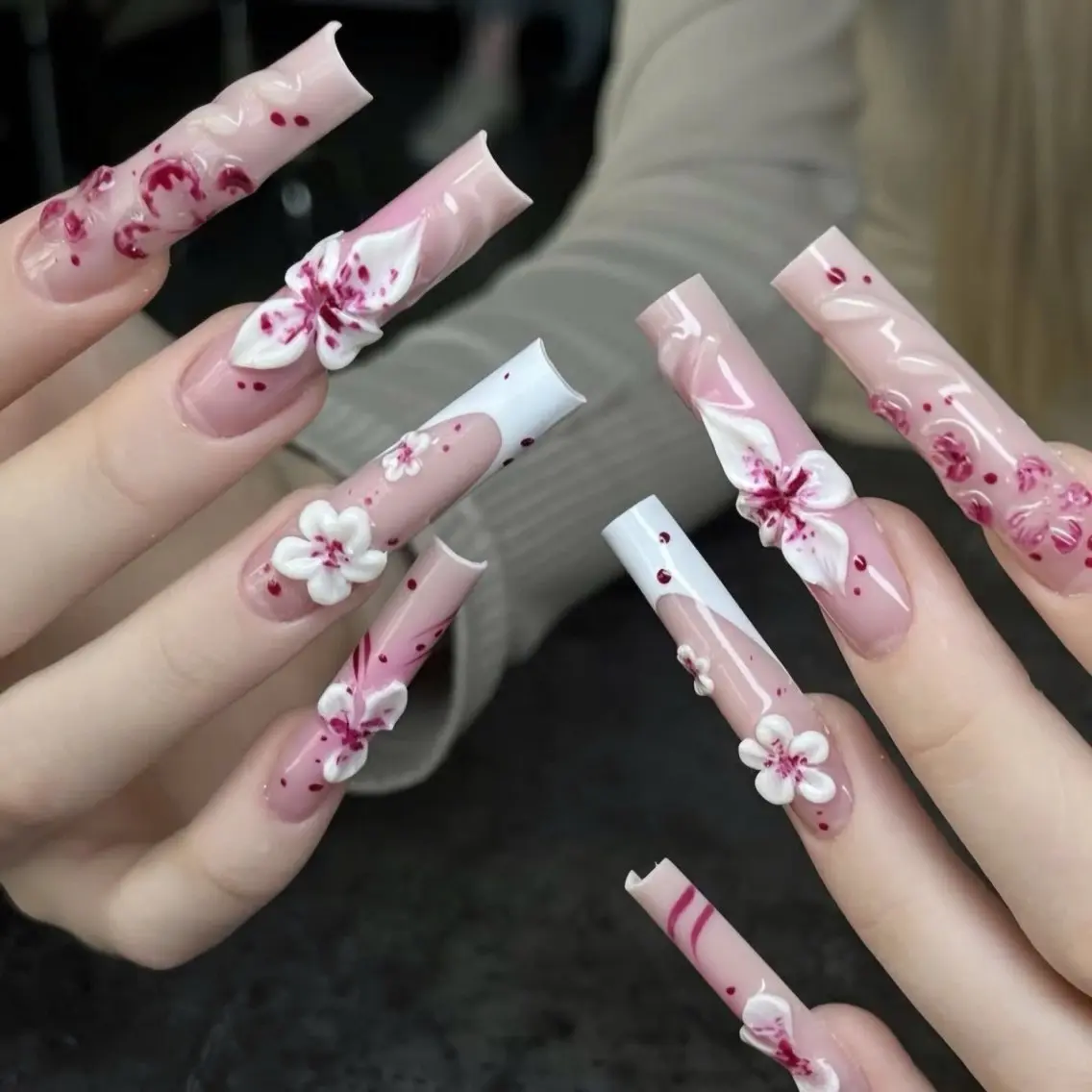ネイル フラワーネイル フレンチネイル ジェルネイル ガーリー 韓国ネイル ハンドネイル Umee Nailのネイルデザイン