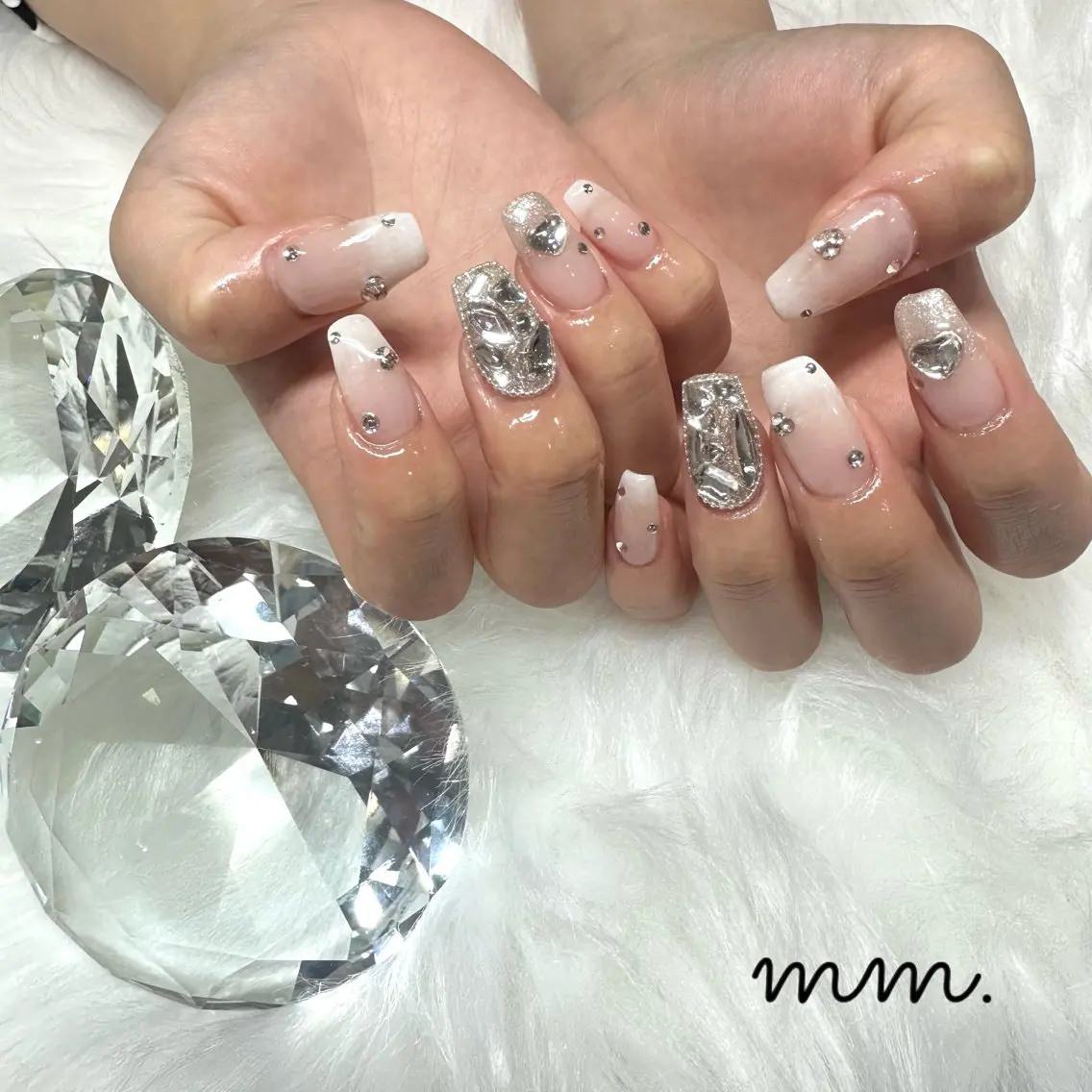 ネイル 🩷🩵mm.大宮 Riyo🧸🩵🩷のネイルデザイン