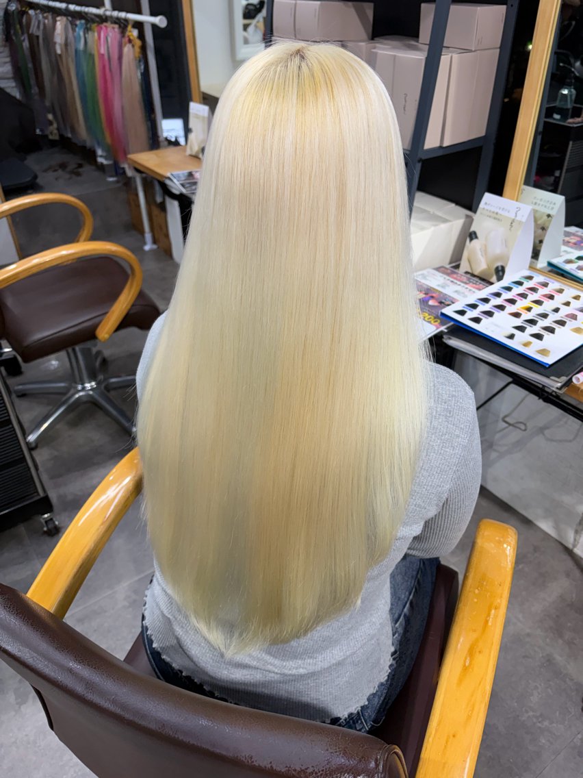 ロング ヘアカラー エクステ ⭐️U-topia ⭐️和泉田 りさ⭐️のヘアスタイル