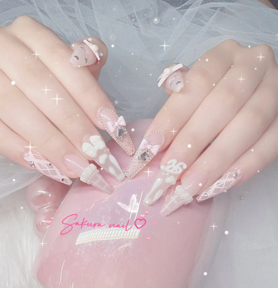 ネイル オーロラネイル クリアネイル フラッシュネイル フレンチネイル ジェルネイル ハンドネイル Sakura Nanaのネイルデザイン