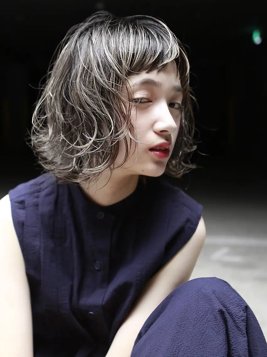 ミディアム カット ヘアカラー Ars hair &naiiのヘアスタイル