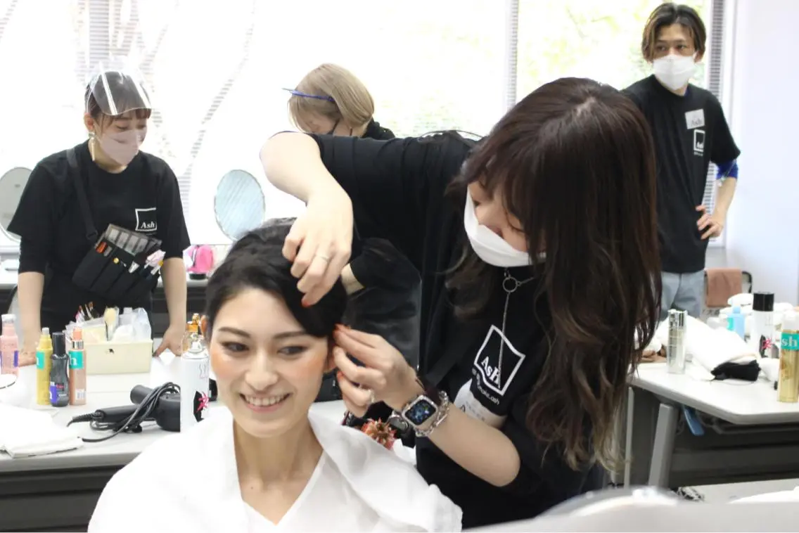 ミディアム ヘアアレンジ ヘアセット ミドウチ アヤカのヘアスタイル