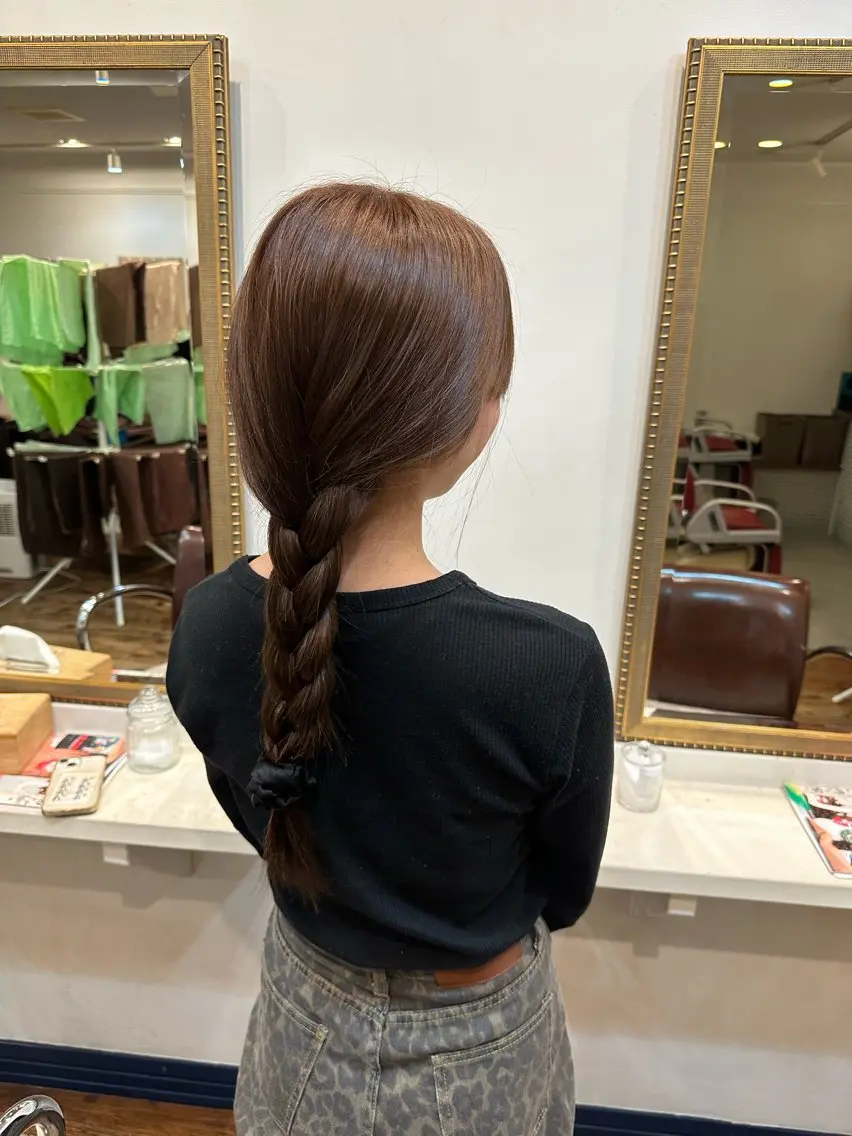 ロング カラー ベージュカラー ヘアカラー ウエカワ ハルのヘアスタイル