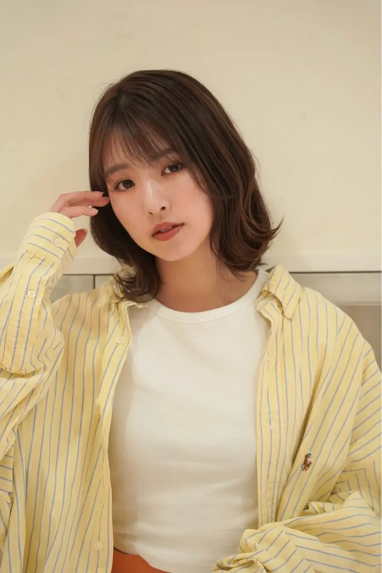 ミディアム カラー 片瀬 結のヘアスタイル
