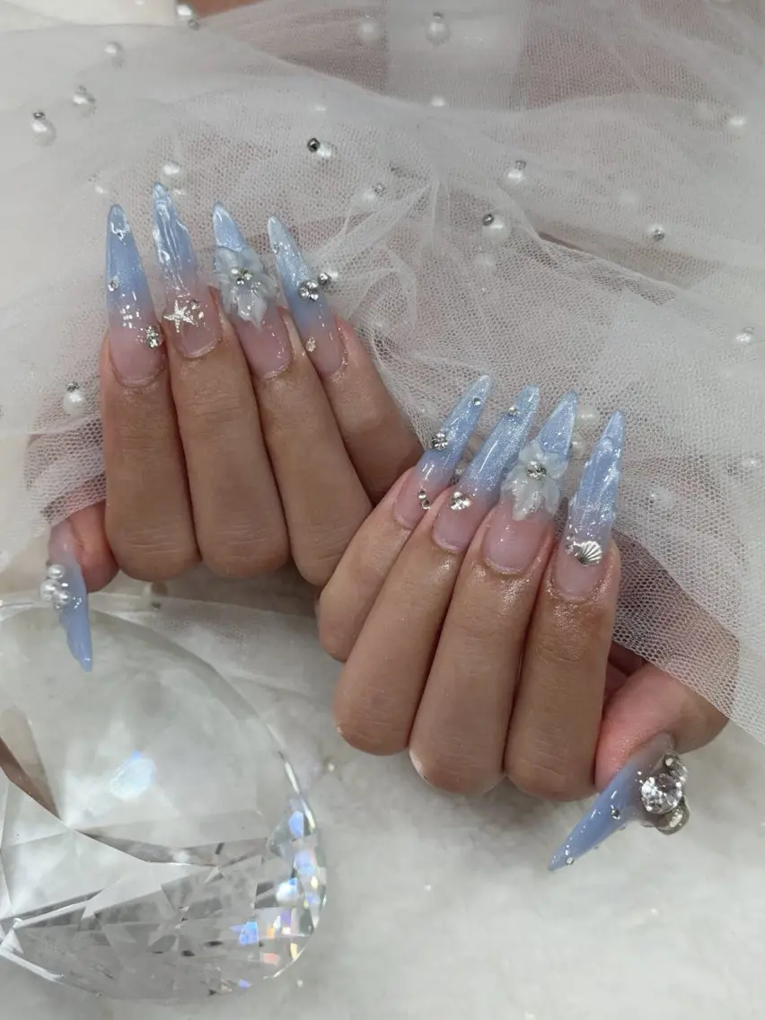 ネイル ハンドネイル ベスティオーラ aineのネイルデザイン