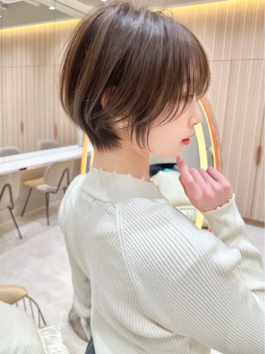 ショート カラー カット 縮毛矯正✨🫧 レイヤー川村利幸のヘアスタイル