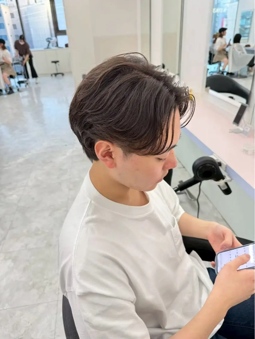 【ブリーチなし】少し明るくしたい人向け🙋‍♂️トーンアップ⤴️ワンカラーの写真