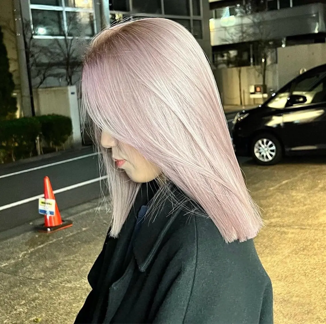 ミディアム カラー ピンクカラー ホワイトピンク カット ヘアカラー ムラ修正💎 艶髪ハイトーン💎のヘアスタイル