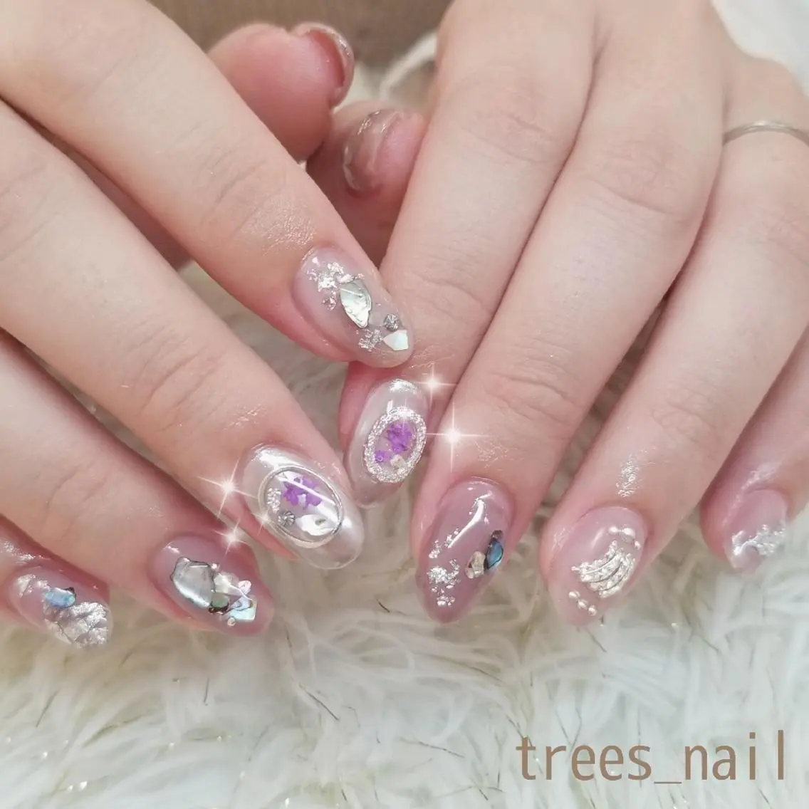 ネイル アートネイル オーロラネイル フラワーネイル ミラーネイル ニュアンスネイル trees_ nailのネイルデザイン