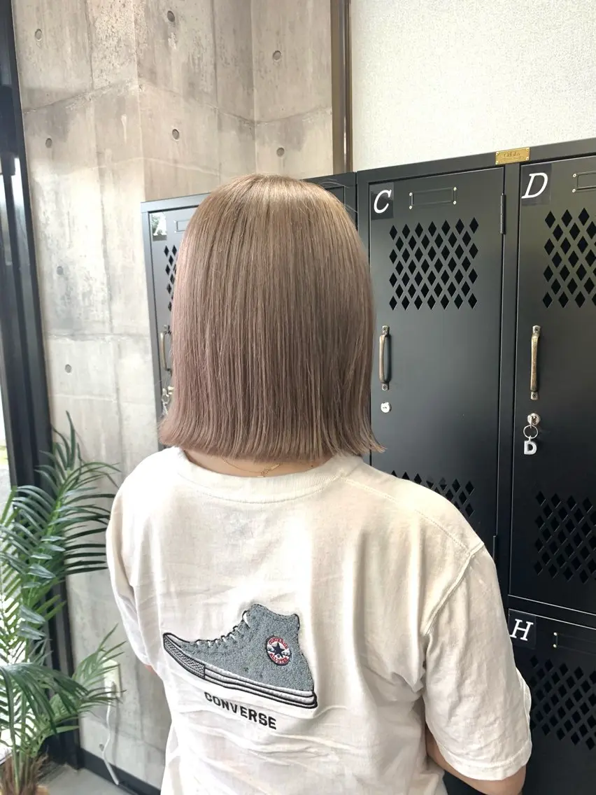 ショート カラー 加藤 藍のヘアスタイル
