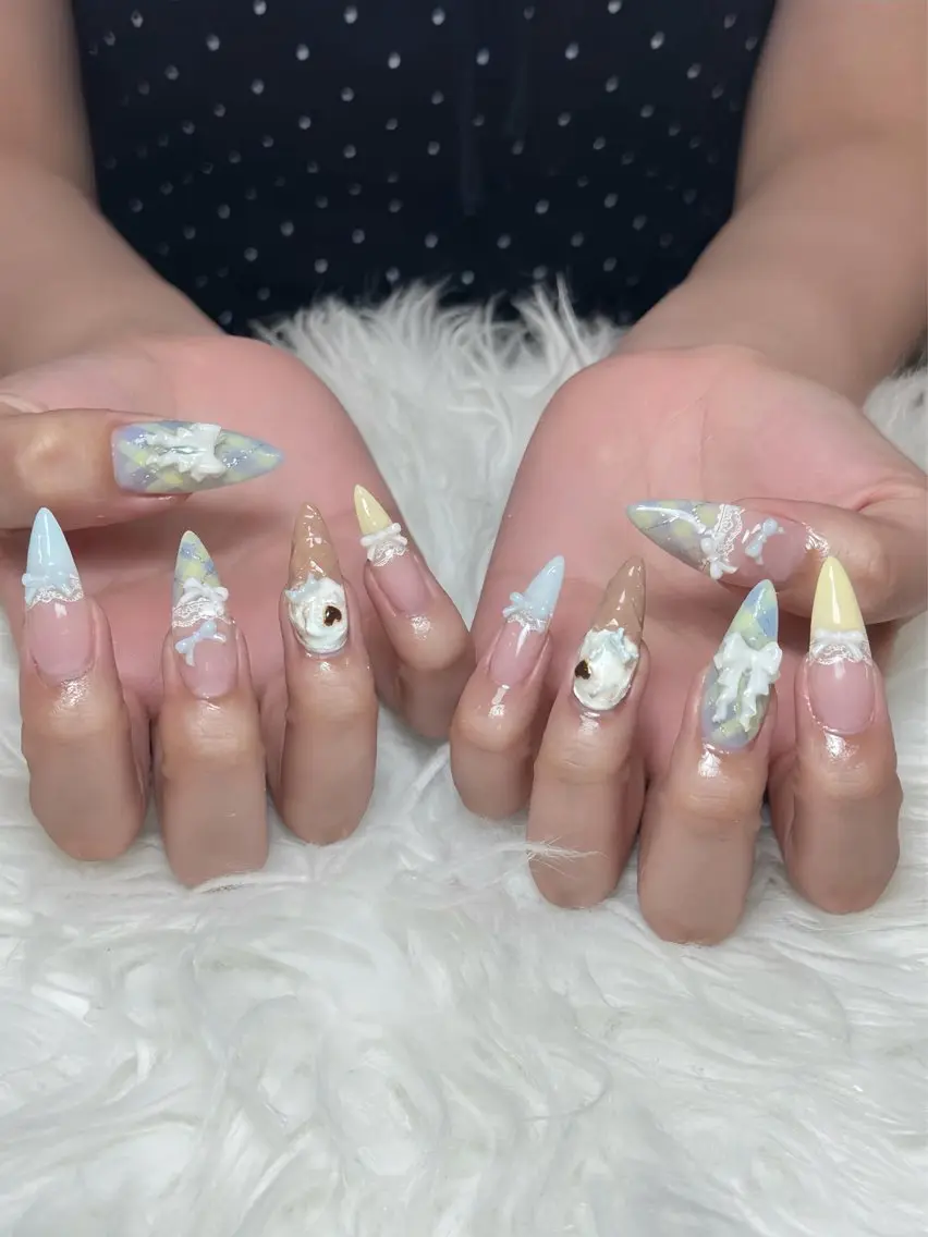 ネイル チークネイル ドット フレンチネイル グラデーション ハート ハンドネイル Julli NailStudioのネイルデザイン