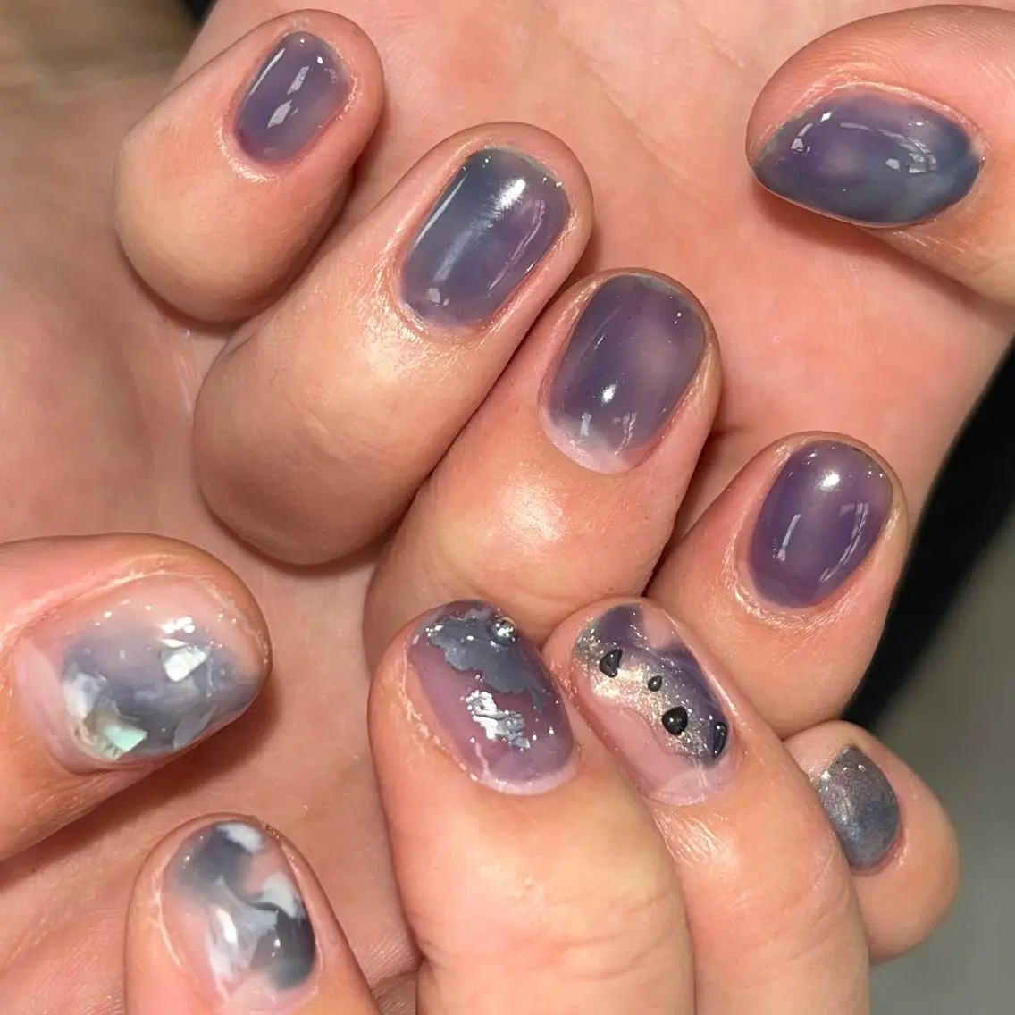 ネイル ハンドネイル フットネイル 🪐富島彩夏 /海外nail🪐のネイルデザイン