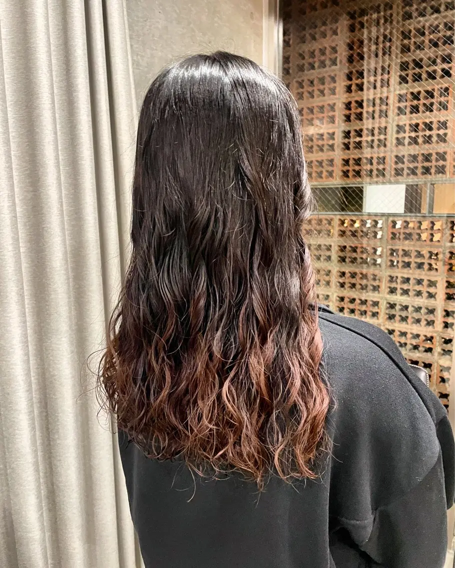 ロング カラー パーマ カット ヘアカラー トリートメント 表参道🌿赤み消し カラー/チナツのヘアスタイル