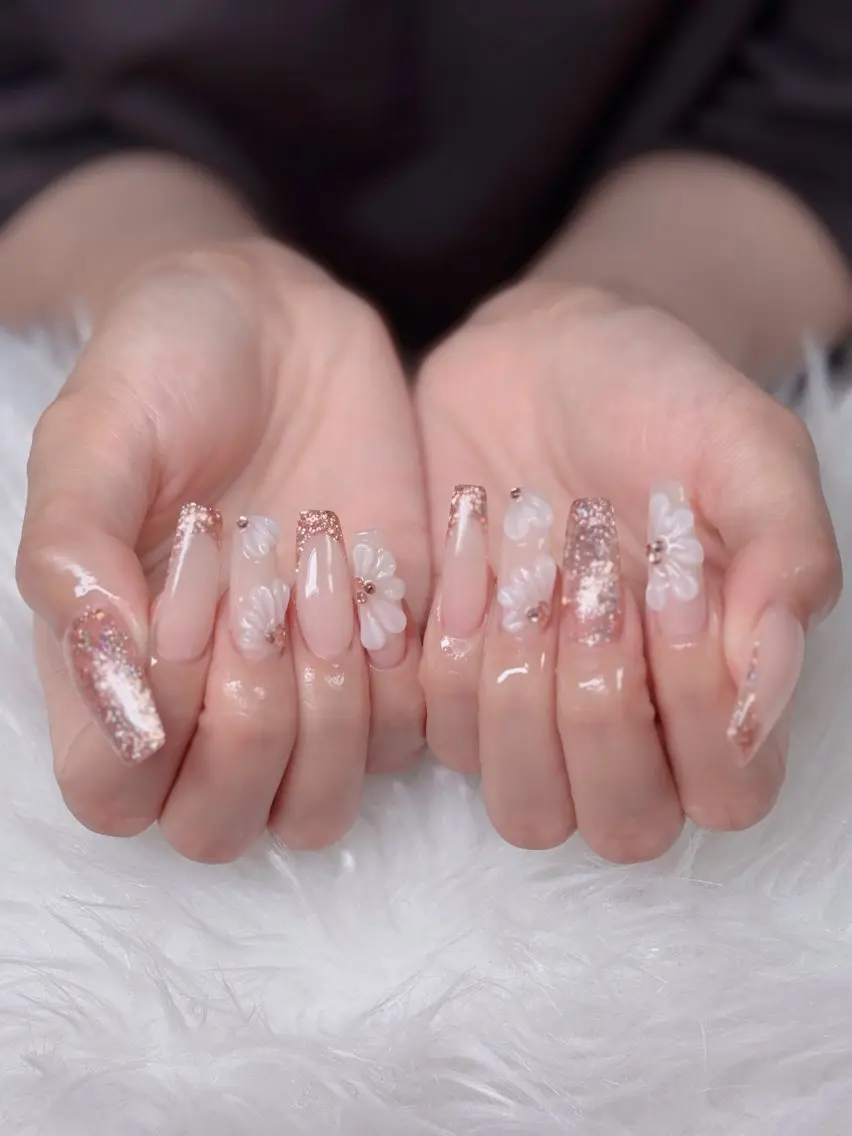 ネイル フレンチネイル ジェルネイル ハロウィン キラキラネイル 韓国ネイル ハンドネイル H.baby Nail Salonのネイルデザイン