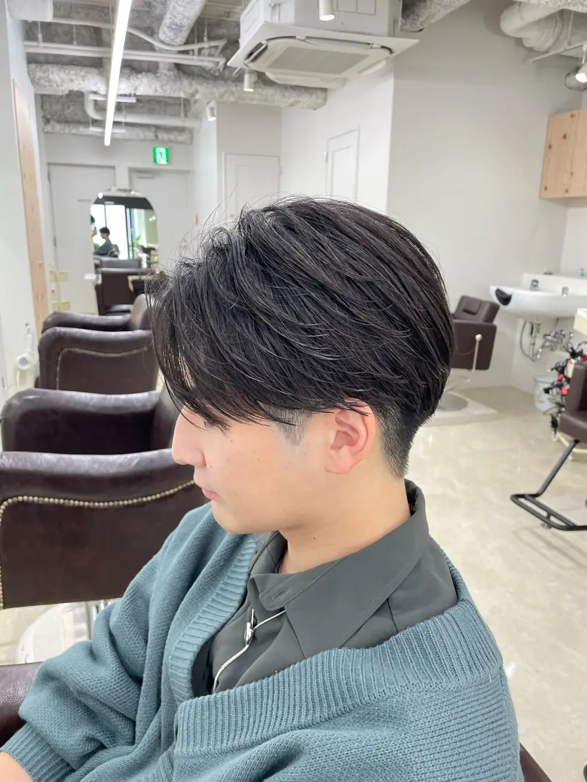 カラー パーマ メンズ カット ヘアカラー パーマ トリートメント ヘアセット 新宿/韓国ヘア/ 髪質改善ストレートのヘアスタイル