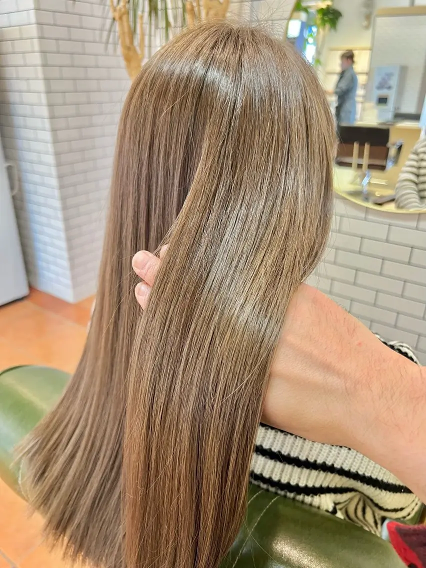 ロング カラー ヘアカラー トリートメント 石井 佑樹のヘアスタイル