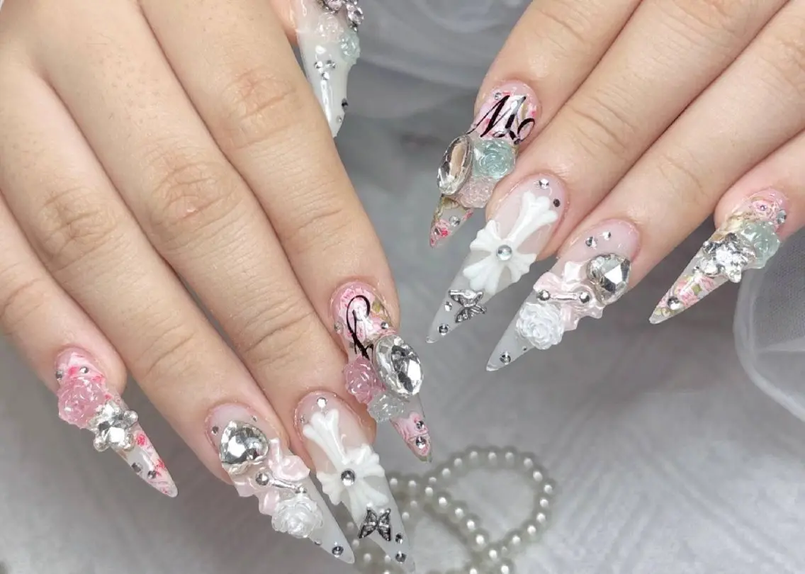 ネイル Lumen Nailのネイルデザイン