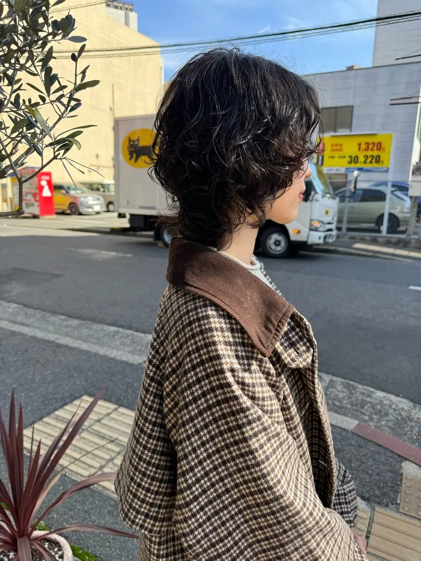 ミディアム ミディアムパーマ カット パーマ トリートメント (h)wim ウィムのヘアスタイル
