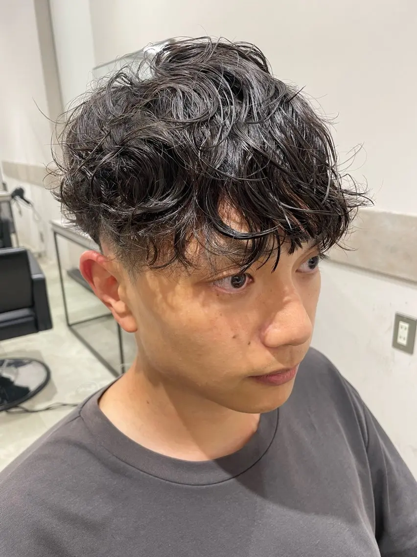 パーマ メンズ メンズパーマ 波巻きパーマ カット パーマ 透明感カラー✨艶髪 制作🌱山根あゆみのヘアスタイル