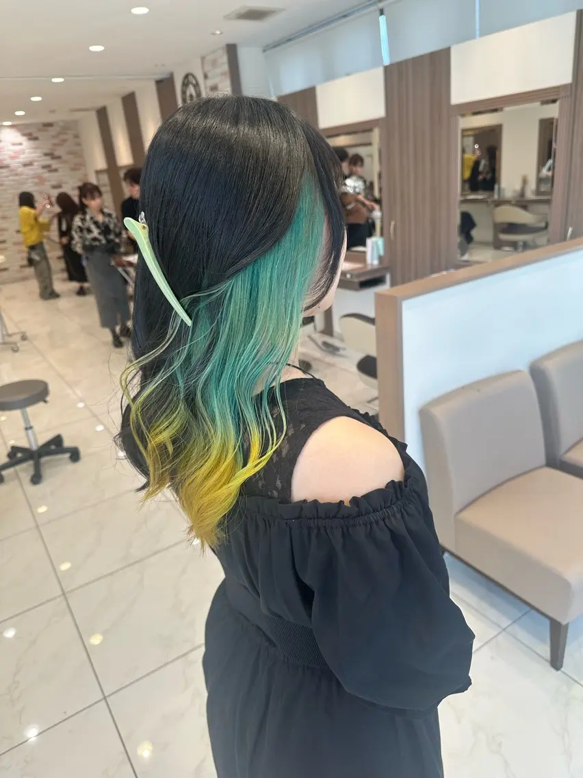 ミディアム カラー 【複雑履歴ブリーチ】 中村　玲仁のヘアスタイル