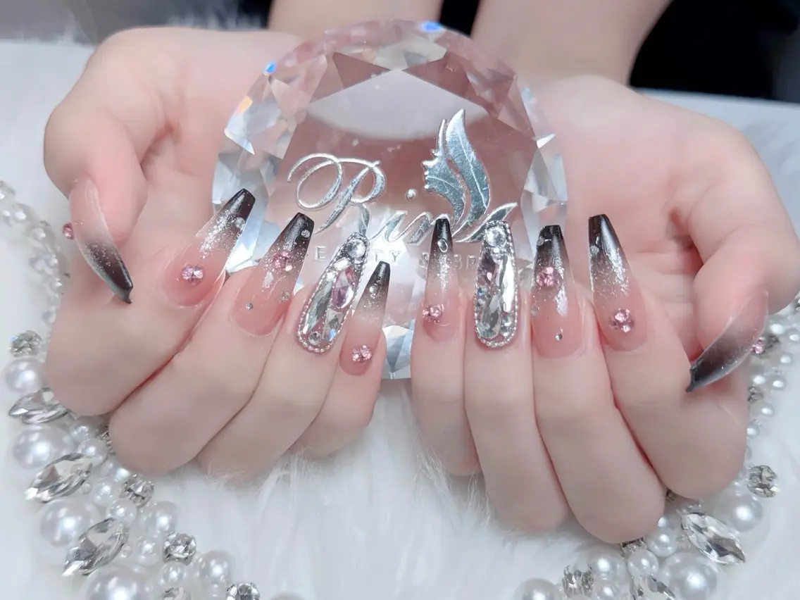 ネイル オーロラネイル チークネイル 桜ネイル クリアネイル ドット ハンドネイル Rin Nail Shinokuboのネイルデザイン