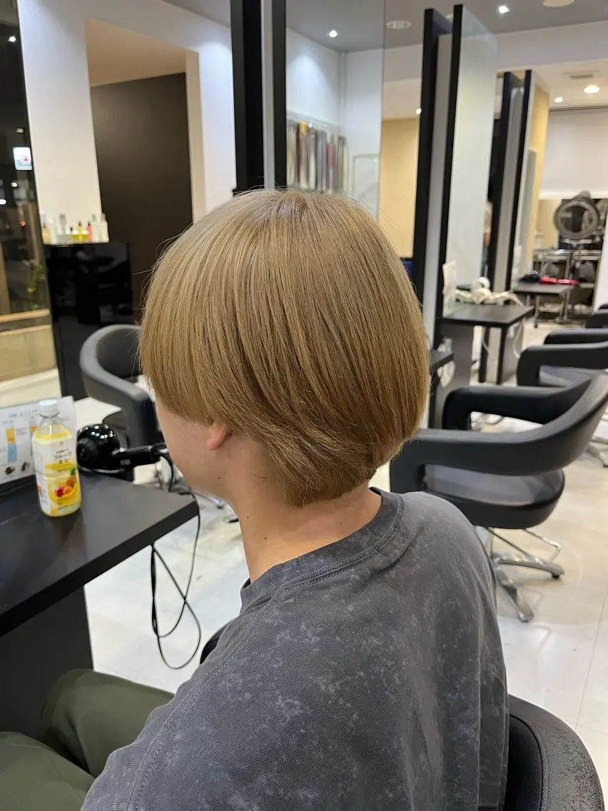 ショート カラー メンズ ヘアカラー トリートメント 諸岡 玲のヘアスタイル