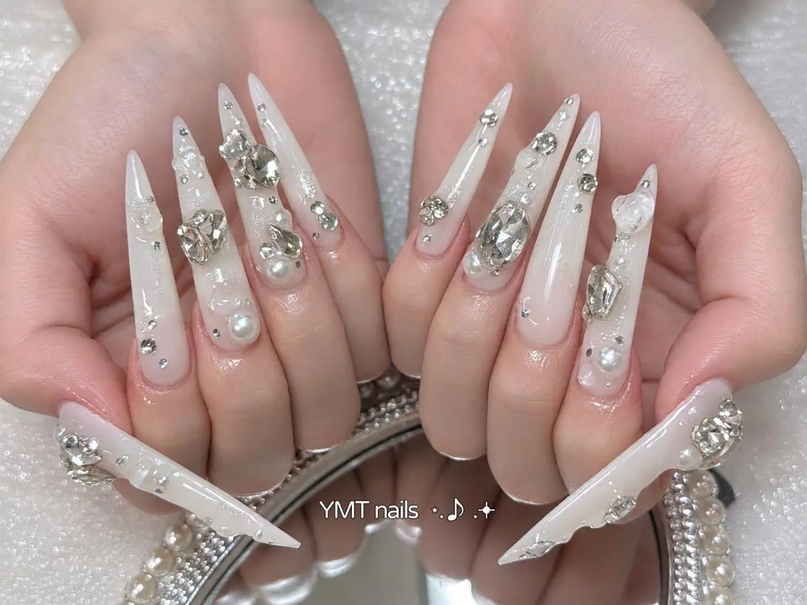 ネイル YMT__ Nailsのネイルデザイン