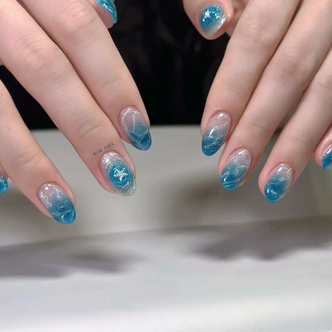 ネイル ハンドネイル ハンドケア BLUE CORAのネイルデザイン
