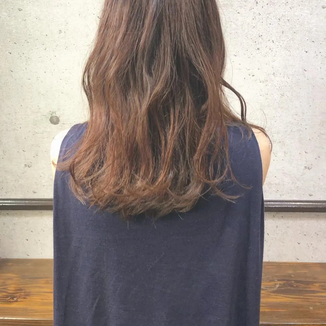 ロング カラー パープルカラー カット ヘアカラー 縮毛矯正 トリートメント 江原 彩華のヘアスタイル