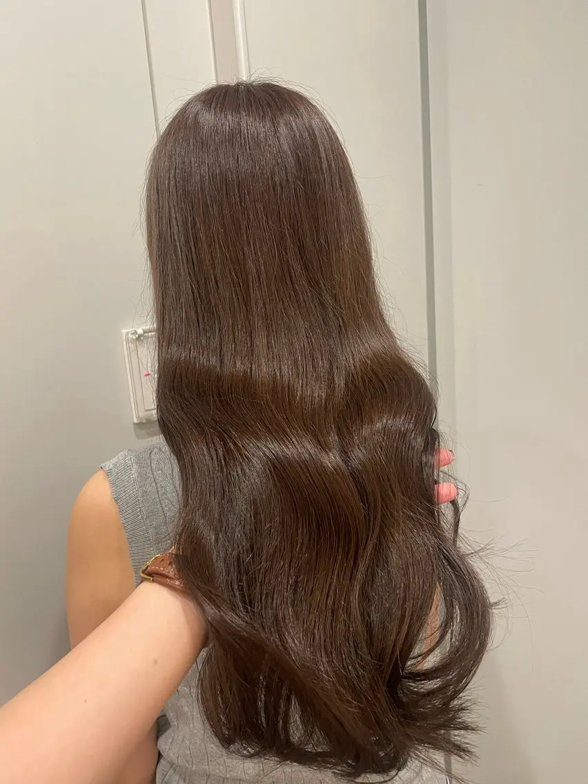 ロング カット ヘアカラー momo🍑🎀 ボブショートカット✨のヘアスタイル