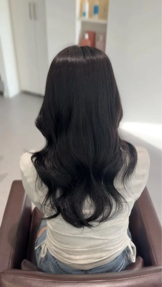 ロング ヘアカラー トリートメント ️🫧透明感カラー& 髪質改善🎀いさきのヘアスタイル