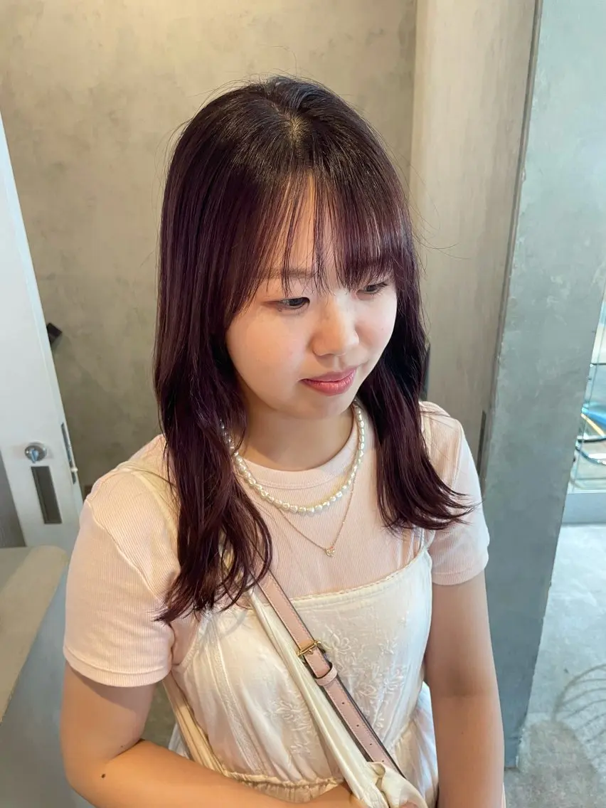 ロング カラー 岩渕 春菜のヘアスタイル