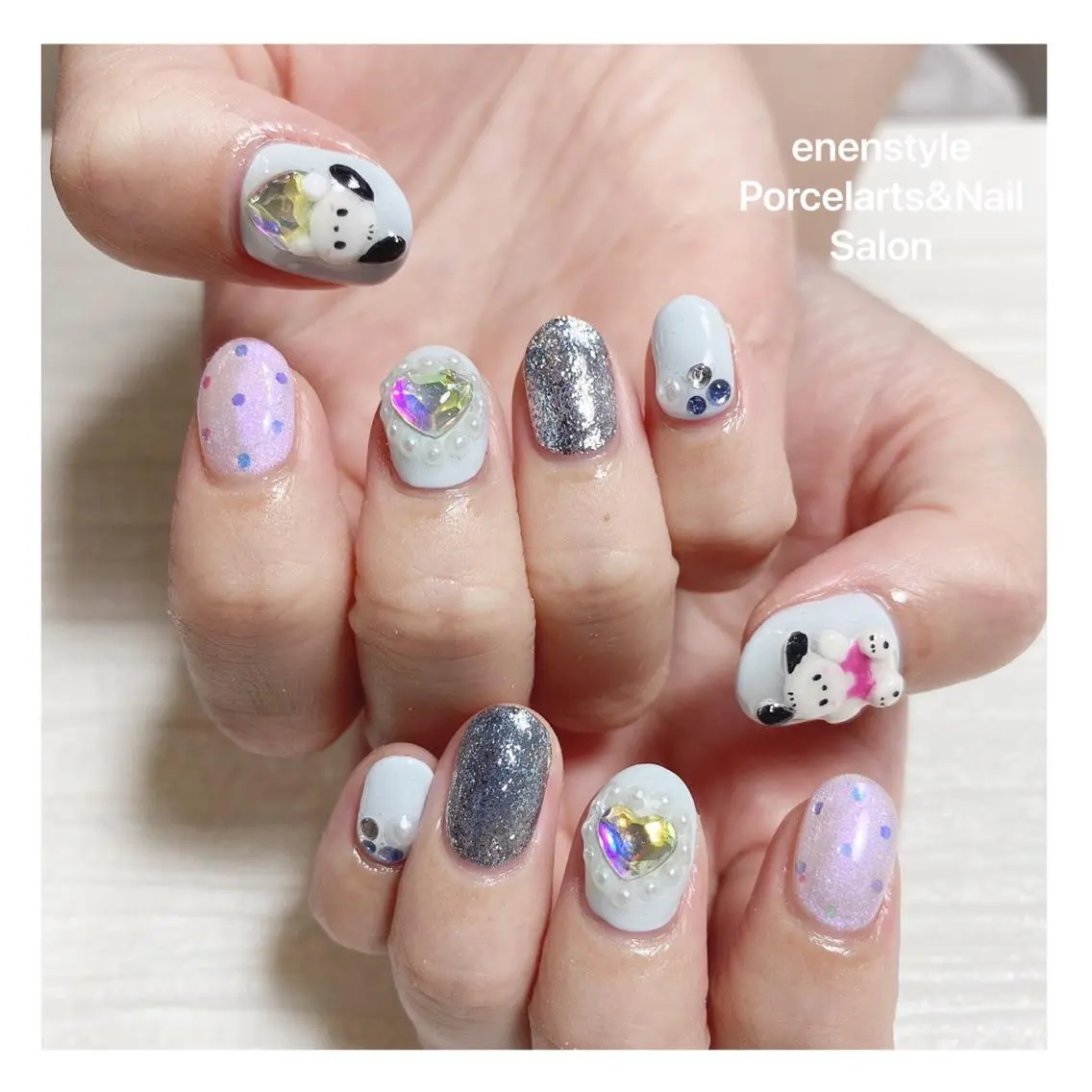 ミディアム ネイル ハンドネイル 🐾enen style 🐾のネイルデザイン