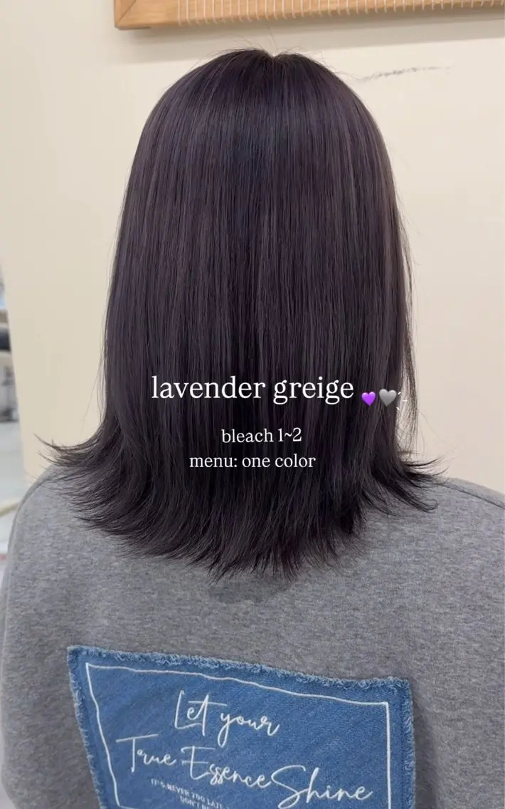 ミディアム カラー ヘアカラー 大人韓国レイヤ ー特化｜角岡泉希🩶のヘアスタイル